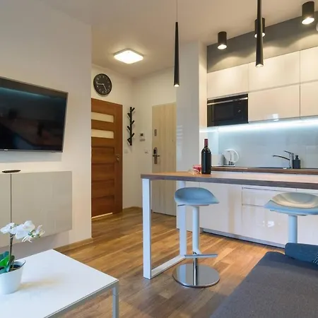 Cozy With Garden Prestigious Location